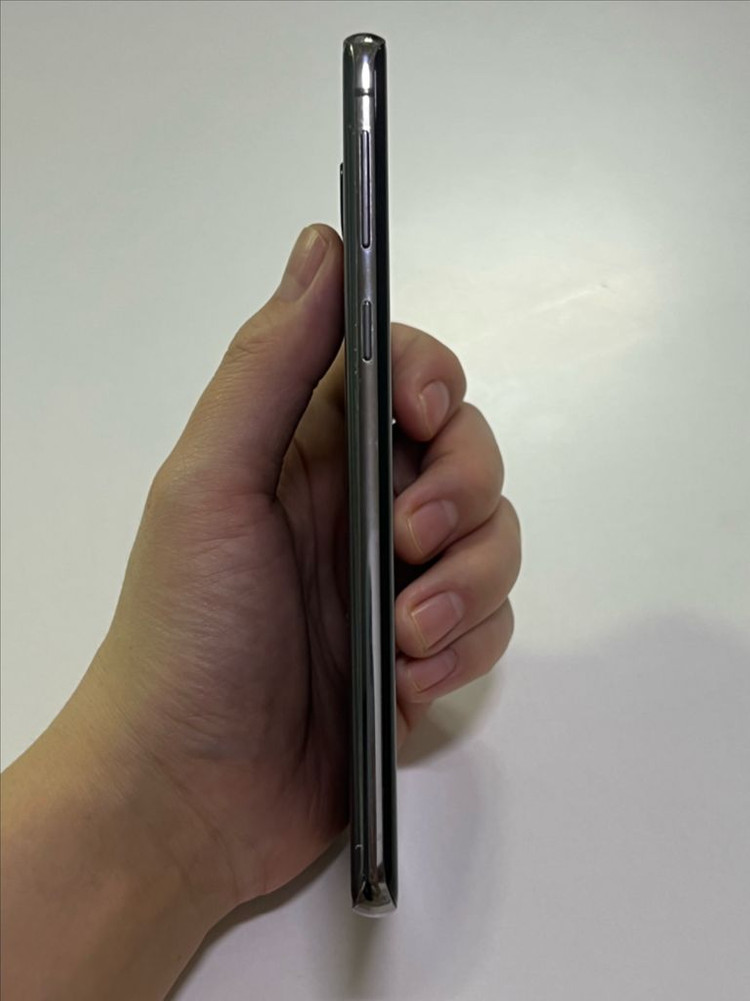 갤럭시 S10 이미지