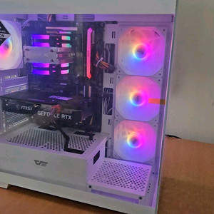 컴퓨터 게임 용 본체 MSI RTX 3060 12기가 팝니다
