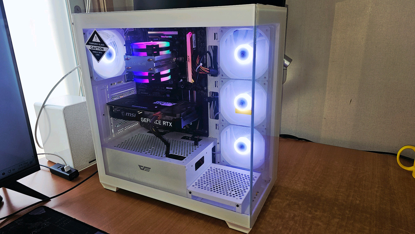 컴퓨터 게임 용 본체 MSI RTX 3060 12기가 팝니다--4