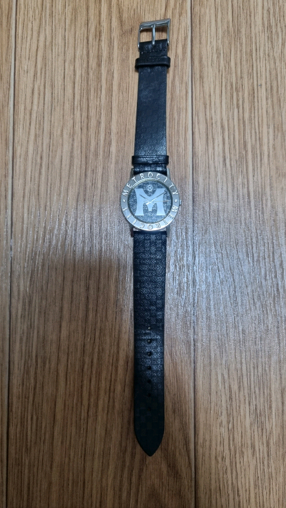 메트로시티 시계--1