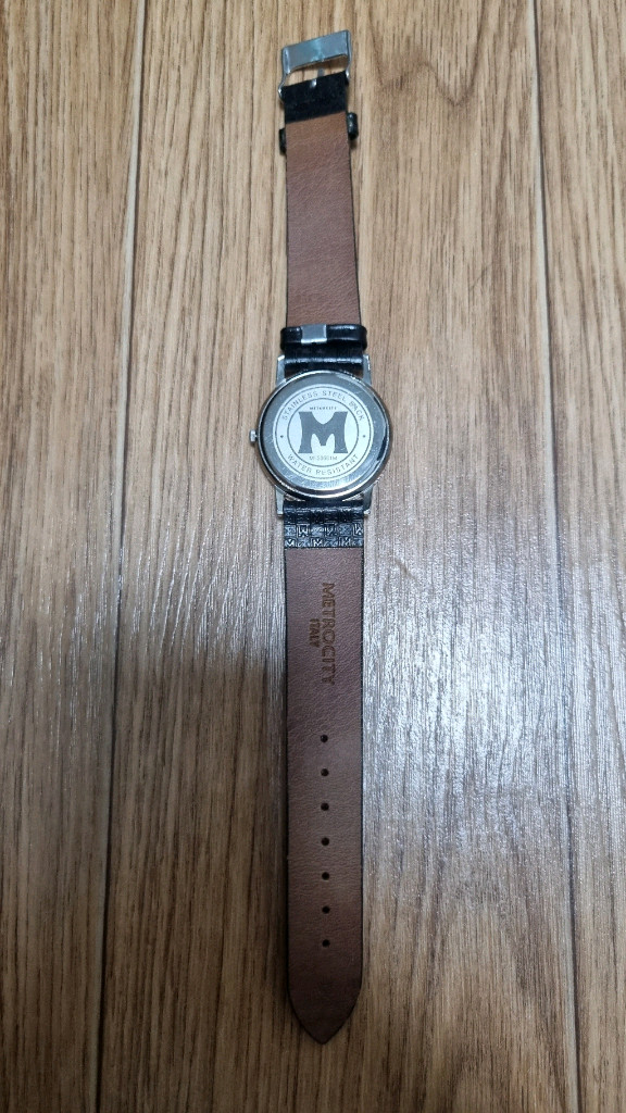 메트로시티 시계--3