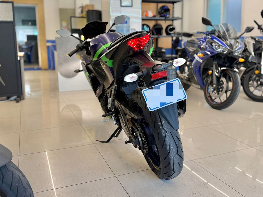 커스텀카울) 17년식 R3 42,XXXkm 판매합니다:)--4