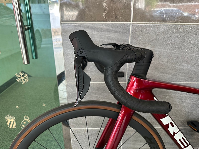 트렉 마돈 sl6 8세대 105 전동 1회 주행, 컨디션 최상 이미지