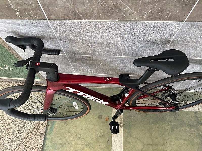 트렉 마돈 sl6 8세대 105 전동 1회 주행, 컨디션 최상 이미지