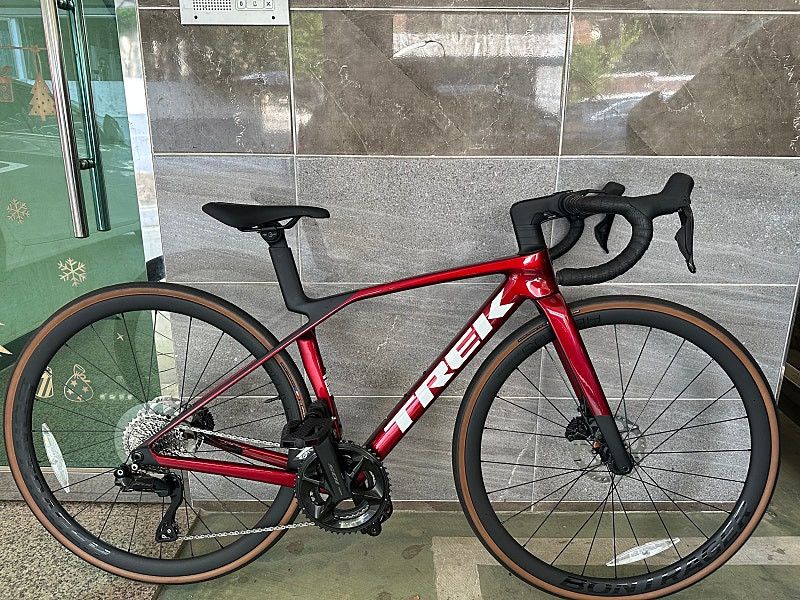 트렉 마돈 sl6 8세대 105 전동 1회 주행, 컨디션 최상 이미지