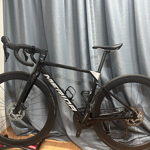 메리다 스컬트라 4000 리미티드 디스크 카본휠 이미지