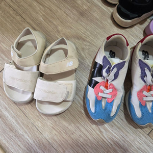 뉴발란스 키즈 운동화 145사이즈(150샌들) 이미지