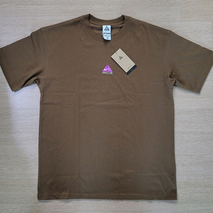 나이키 드라이핏 ACG 루즈핏 반팔티 해외M사이즈(105~110정도) 브라운 새제품 6만원