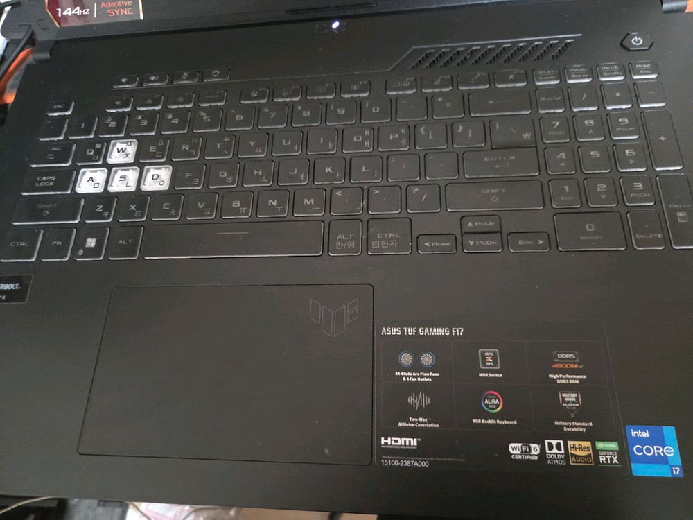 아수스 게이밍 노트북 이미지