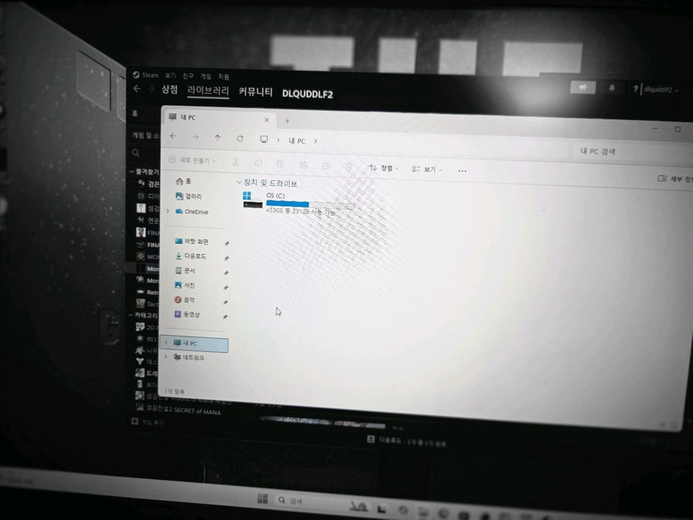 아수스 게이밍 노트북 이미지