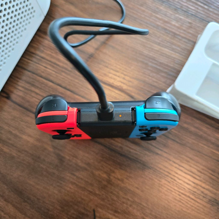 닌텐도 스위치 정품 조이콘 및 기타 구성품 일괄--4