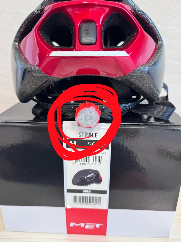 새제품 메트 스트랄레 자전거헬멧--3