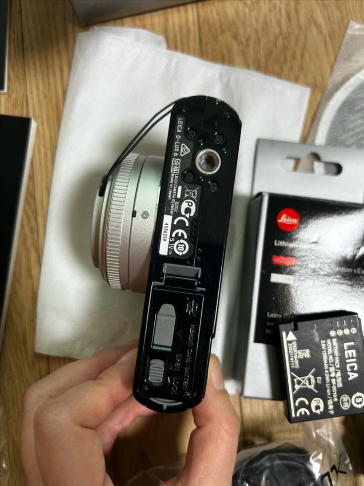라이카 디카 d lux 6 풀박 팝니다--3
