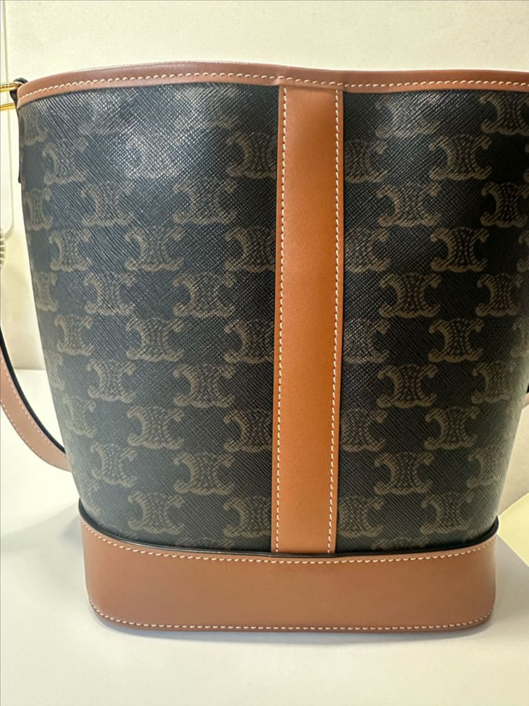 셀린느 트리옹프 버킷백 스몰 이미지