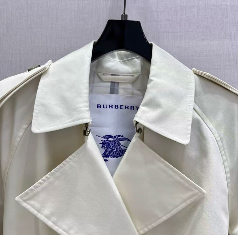 버버리 피츠로비아 롱 개버딘 트렌치 코트--2