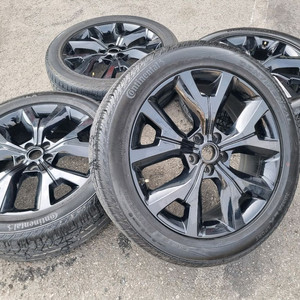 팰리세이드 20인치 2455020 블랙유광 휠타이어 팝니다 이미지