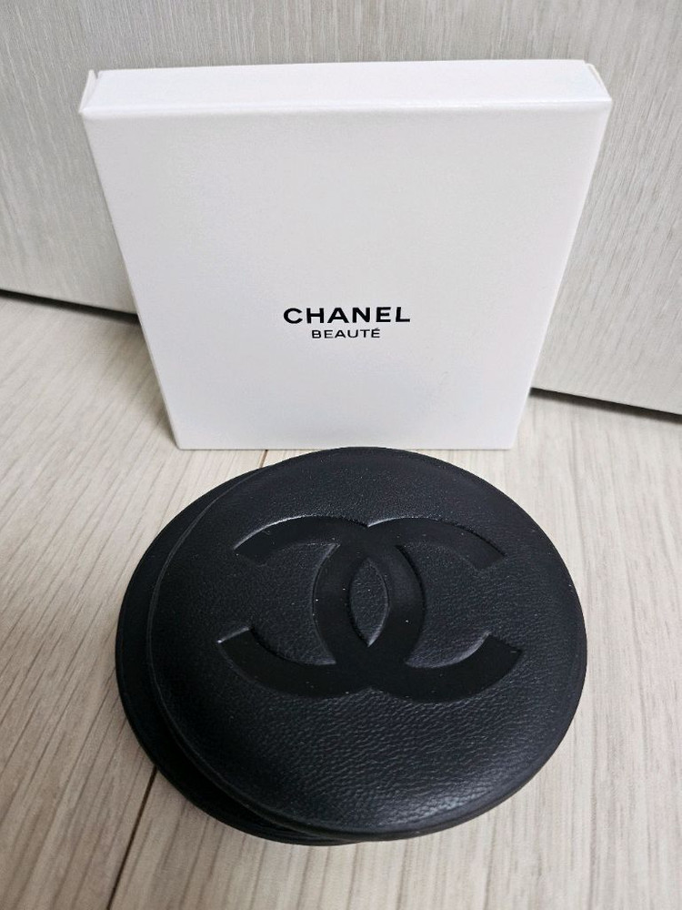 정품) 샤넬 블랙 원형 양면 거울 (코스메틱)--1