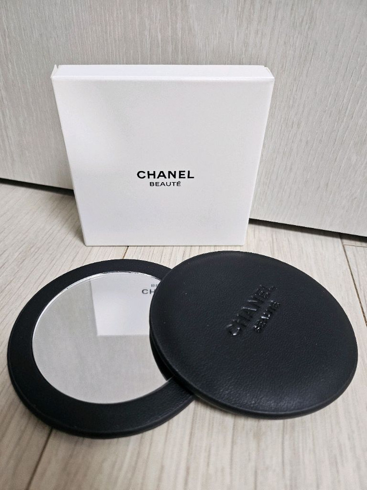 정품) 샤넬 블랙 원형 양면 거울 (코스메틱)--3