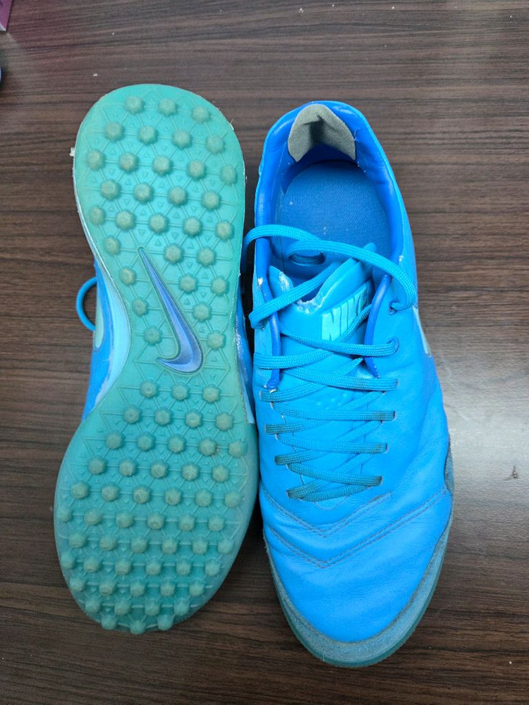 나이키 티엠포 프록시모 tf--2