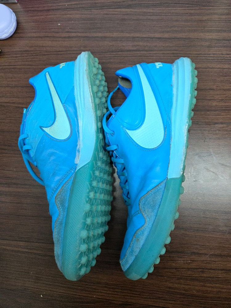 나이키 티엠포 프록시모 tf--3