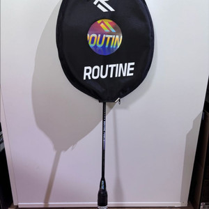 루틴 배드민턴 라켓 새상품