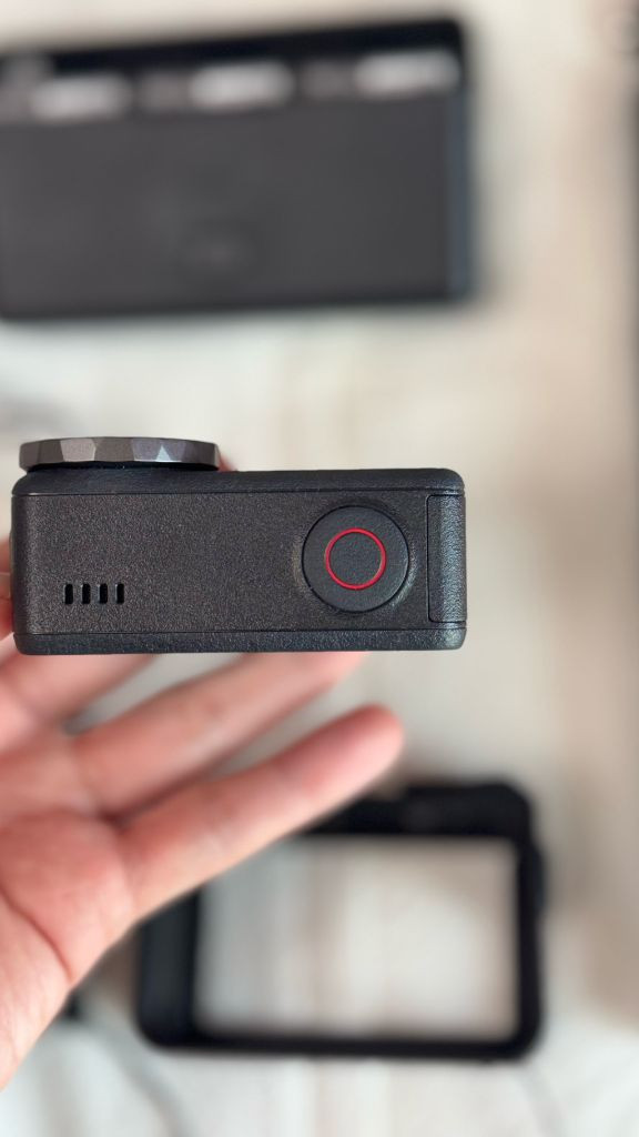 DJI 오즈모 액션5프로 어드벤처 풀세트 + 충전 그립(정가12만원) +워런티 가능+ 방수케이스 증정--5