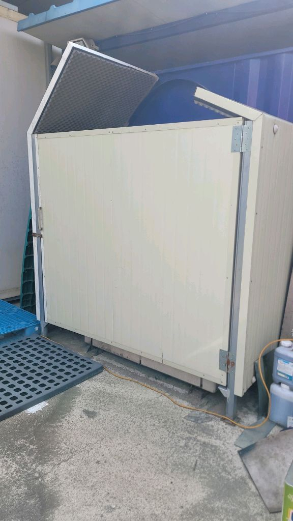 냉동창고약16평,.약 폭4m*가로13.5m*높이3.2m.조립식창고 이미지