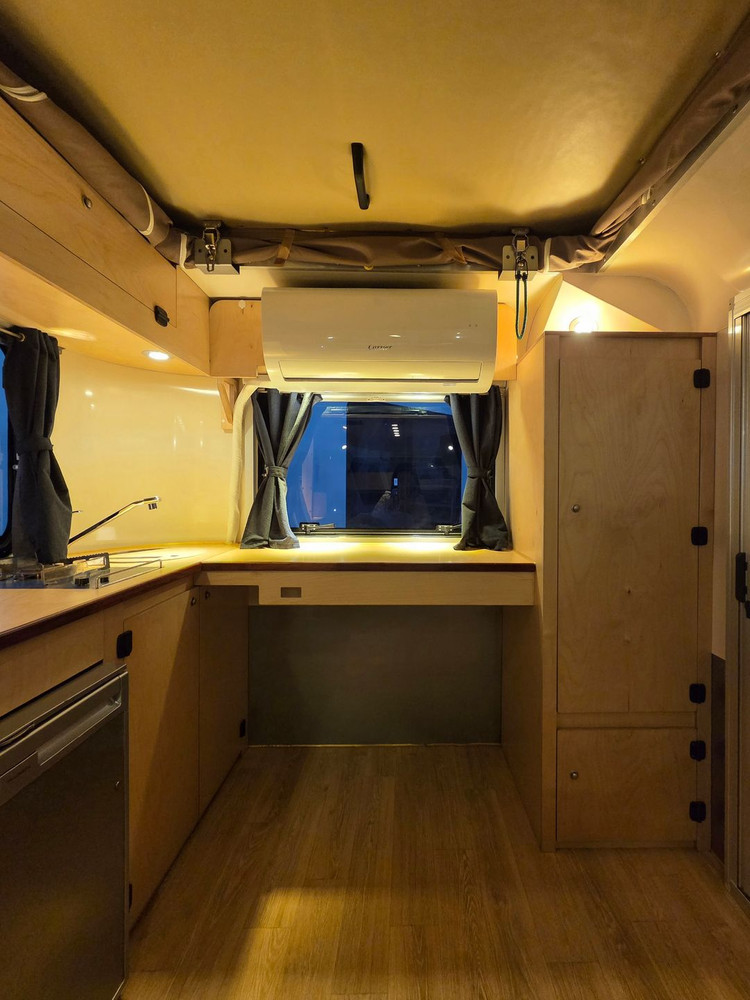 블루밴 미니 팝업 카라반 / 1100만원 => 1000만원 / 눈물의 가격인하!! 소형 견인면허X 사계절 캠핑 이미지