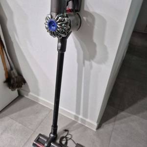 다이슨 무선청소기 이미지