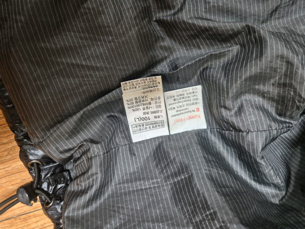 노스페이스 경량패딩--1