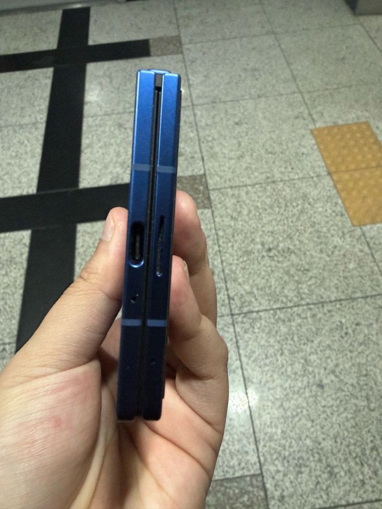 폴더블 스마트폰 512GB--3