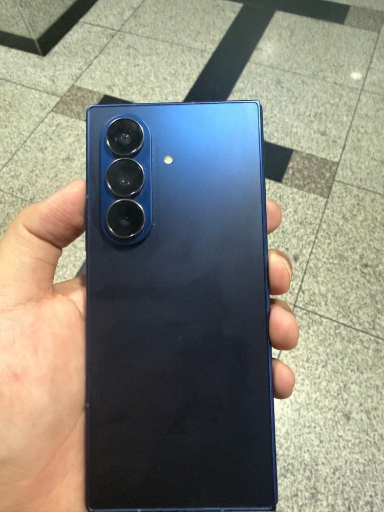 폴더블 스마트폰 512GB--7