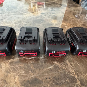 보쉬 배터리 18V 5.0ah 배터리 4개 판매합니다