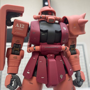 MG 샤아 자쿠 2.0 건담 건프라 무광마감