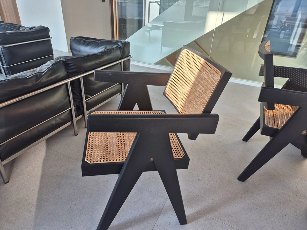 까시나 Cassina 식탁 + 의자4 다이닝 세트 (전시품 / 새상품 / 피에르잔느레) 이미지