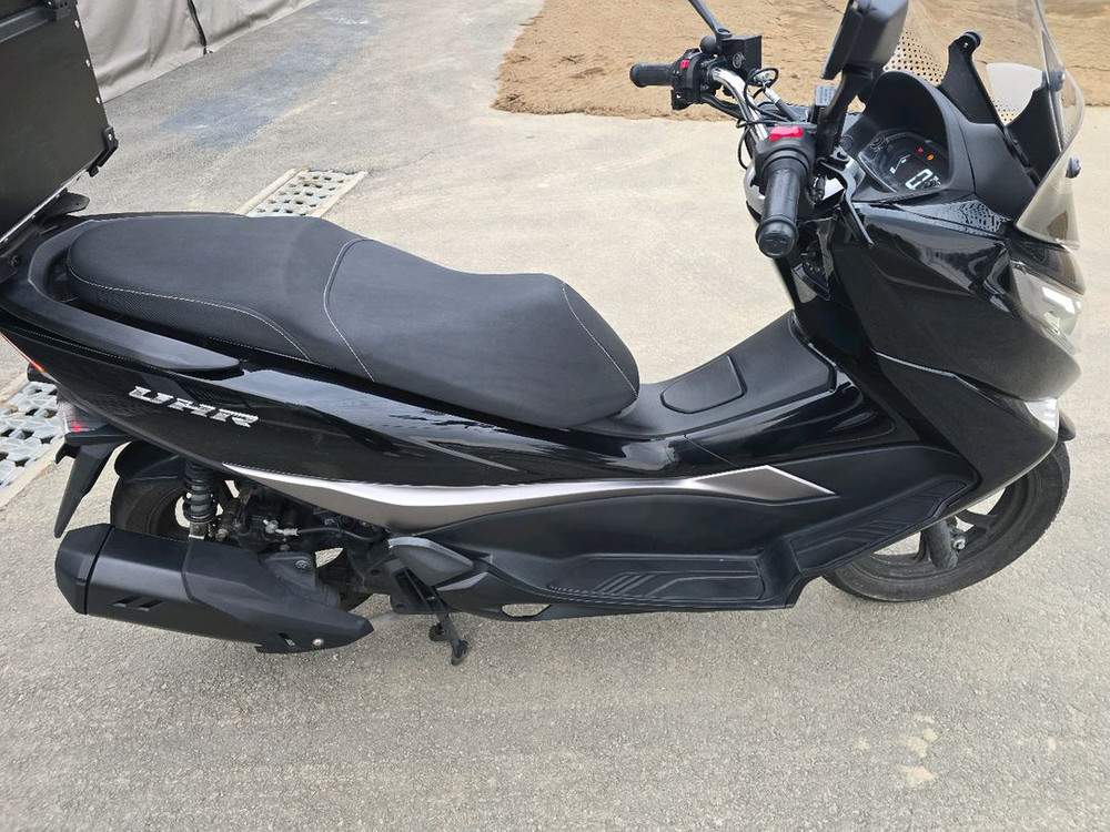 uhr125 25년식 팝니다. 이미지