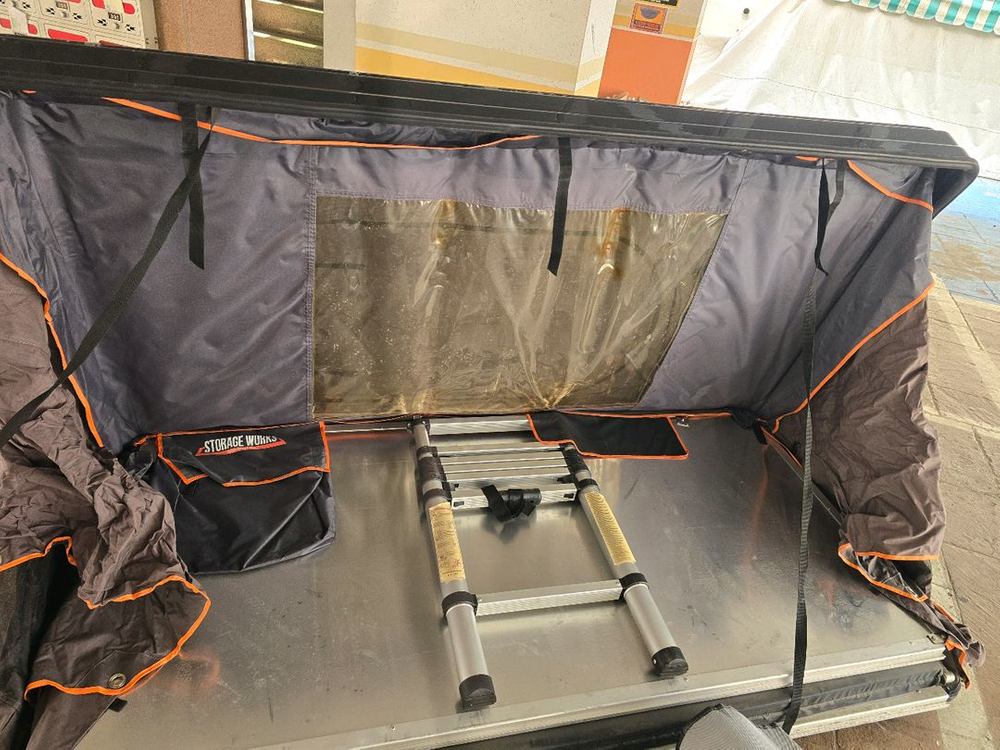 캠핑용 루프탑텐트 이미지