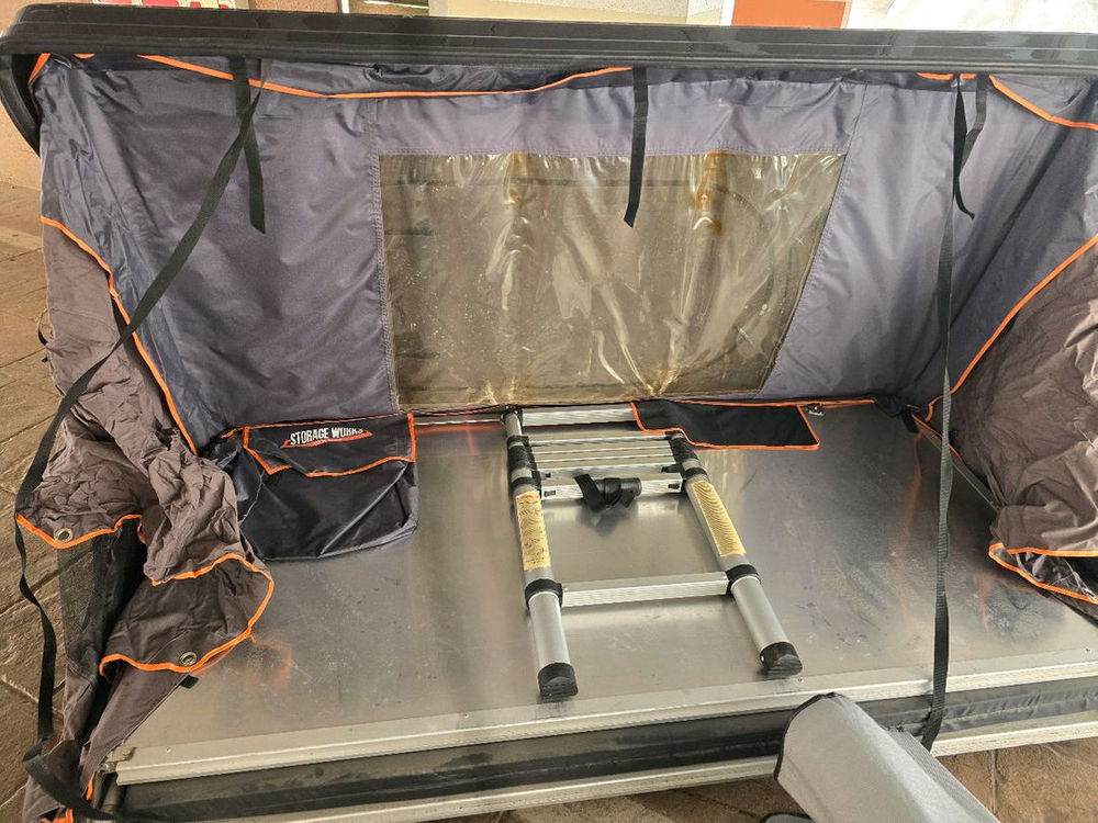 캠핑용 루프탑텐트 이미지