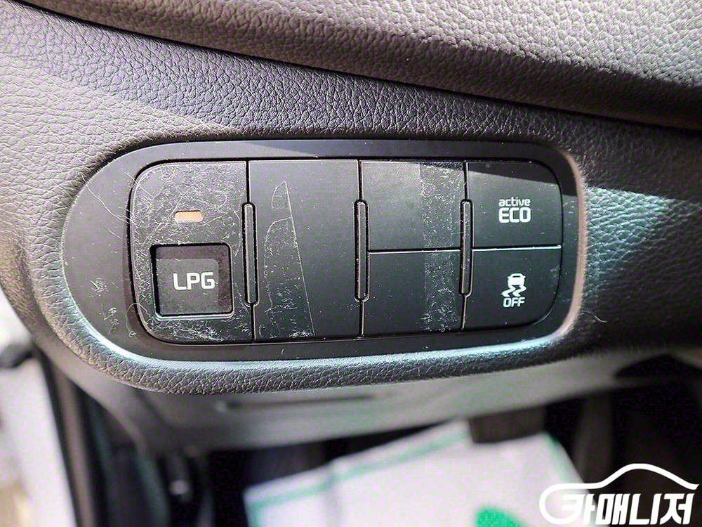 [기아]올뉴 카렌스 2.0 LPI 럭셔리 #3월급매 이미지