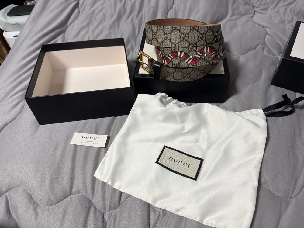 구찌 스네이크 수프림 벨트 95 38 사이즈 판매합니다--0