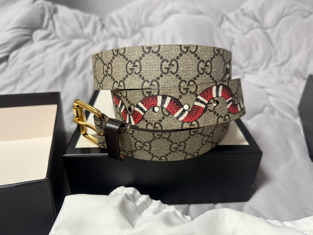 구찌 스네이크 수프림 벨트 95 38 사이즈 판매합니다--1