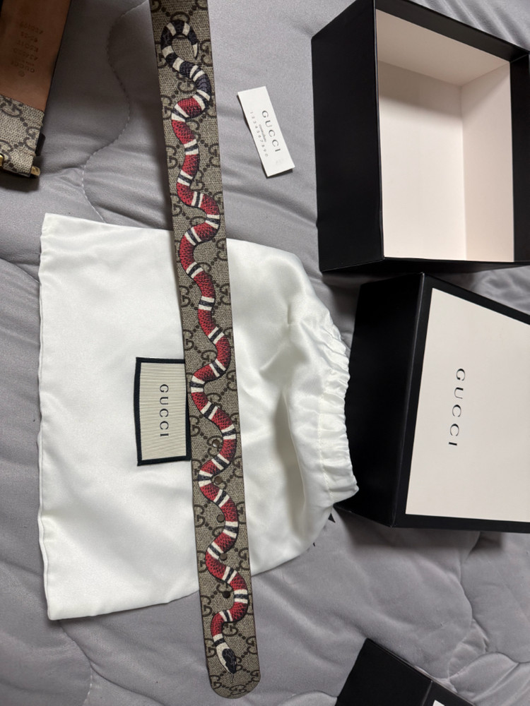 구찌 스네이크 수프림 벨트 95 38 사이즈 판매합니다--3