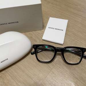 젠틀몬스터 칼(KARL-01) 안경 풀박스