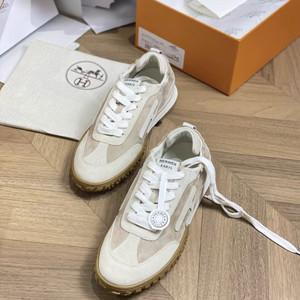 에르메스 제트 스니커즈