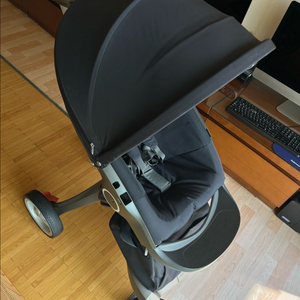 스토케 익스플로리 유모차 이미지