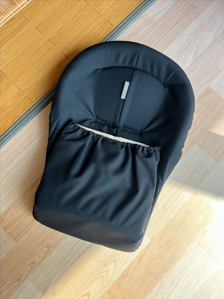 스토케 익스플로리 유모차 이미지