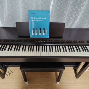 야마하 디지털피아노 CLP-625 이미지