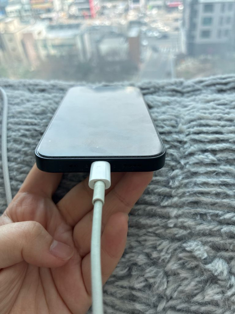 아이폰13미니 미드나이트 이미지