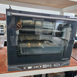 우녹스 UNOX 컨벡션 오븐 XFT135 판매합니다.