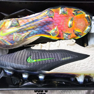 [한정판]나이키 팬텀6 로우 엘리트 FG 블랙맘바-코비브라이언트 S.E 255mm